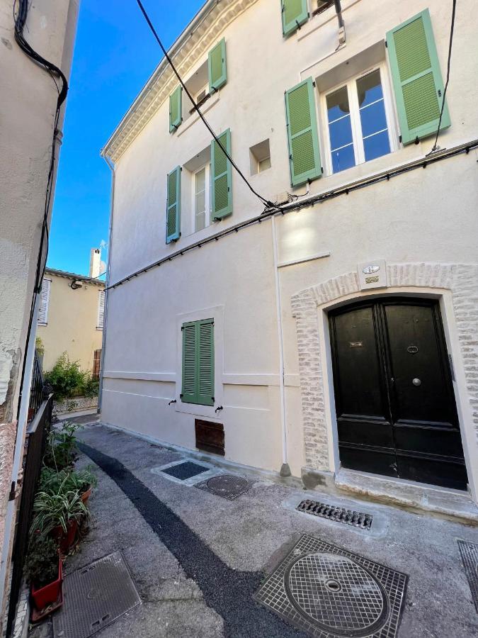Amazing New Property In The Heart Of The Old Town Of 앙티브 외부 사진