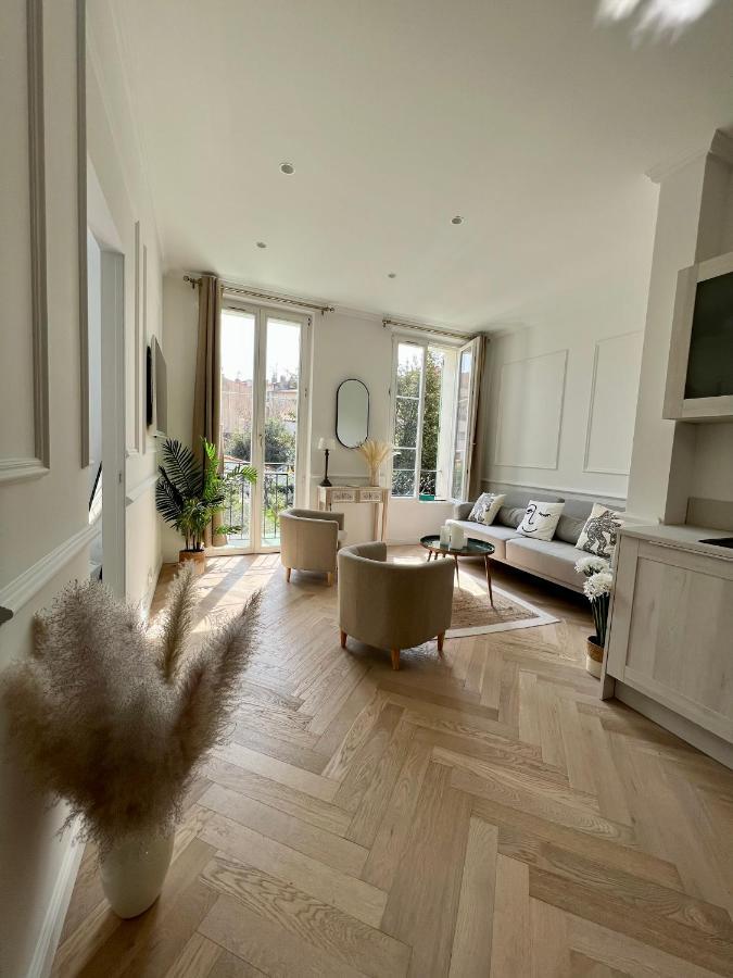 Amazing New Property In The Heart Of The Old Town Of 앙티브 외부 사진