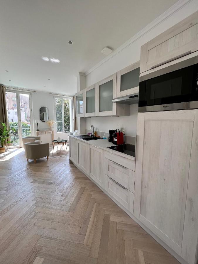 Amazing New Property In The Heart Of The Old Town Of 앙티브 외부 사진