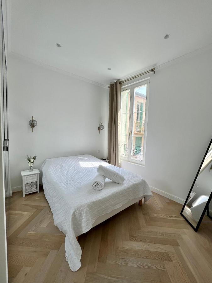Amazing New Property In The Heart Of The Old Town Of 앙티브 외부 사진